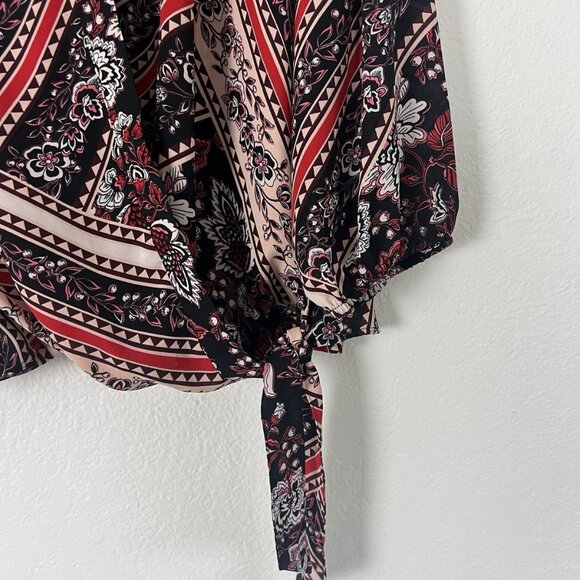 Soho Black & Red Floral Plus Size 2X Faux Wrap Side Tie Blouse Peasant bohemian - Picture 11 of 11